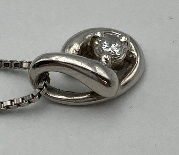 Pt900/Pt850 ダイヤ0.10ct プラチナネックレス 中古 D4