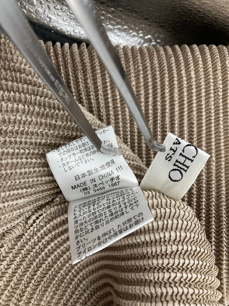 SPECCHIO スペッチオ シャトルプリーツ フレンチスリーブ ワンピース サイズ40 中古 D4