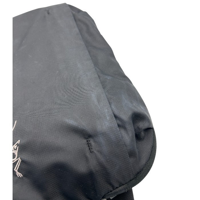 ARC‘TERYX アークテリクス ヒリアド6 クロスボディバッグ ショルダーバッグ 鞄 バッグ メンズ レディース ブラック 中古 W4