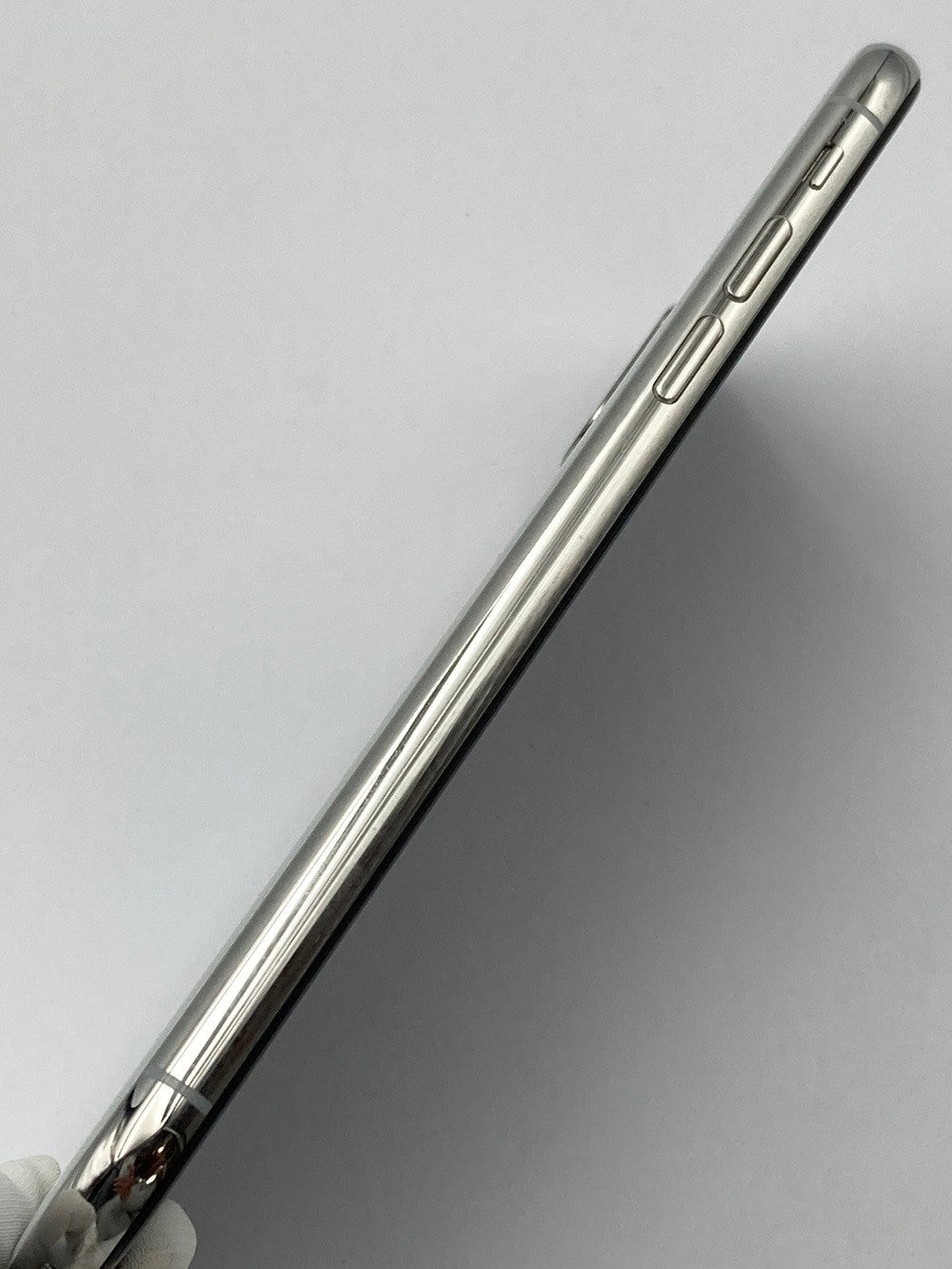 apple iPhone X 64GB シルバー au SIMロック解除済 MQAY2J/A 中古 D4