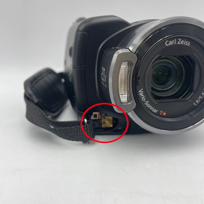 ソニー SONY HDDデジタルハイビジョンビデオカメラ Handycam (ハンディカム) HDR-SR8 (HDD100GB) 記念 ハンディカム 動画 旅行 運動会 卒業式 成人式中古 R4