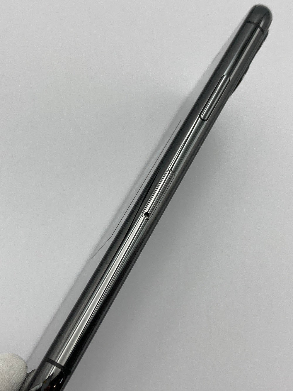 apple iPhone 11 Pro 64GB スペースグレイ docomo 【SIMロック解除済】 MWC22J/A 中古 D4