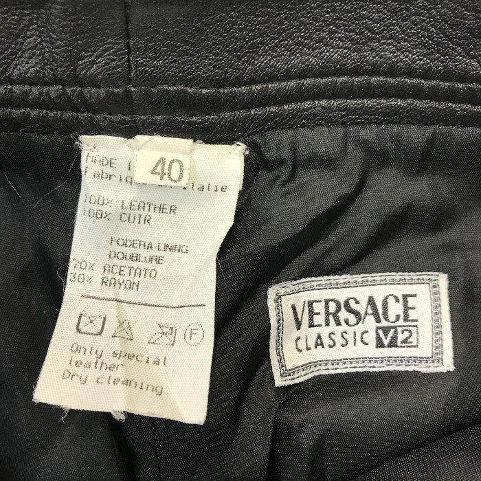 VERSACE ヴェルサーチ CLASSIC V2 レザーパンツ レディース 細身 ストレート ジップフライ ブラック 40サイズ 中古 T1