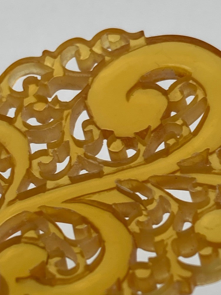 本鼈甲 べっ甲 白甲 透かし彫り ペンダントトップ 中古 D4