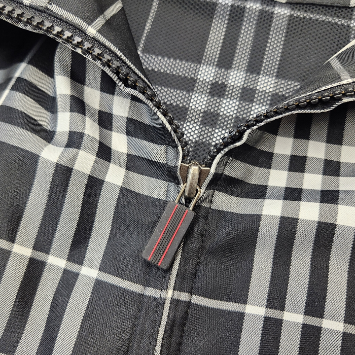 BURBERRY GOLF バーバリーゴルフ ブルゾン レディース 春秋 チェック柄 フルジップ ドローコード メッシュ ブラック/ホワイト Lサイズ BFP79-020-08 中古 T1