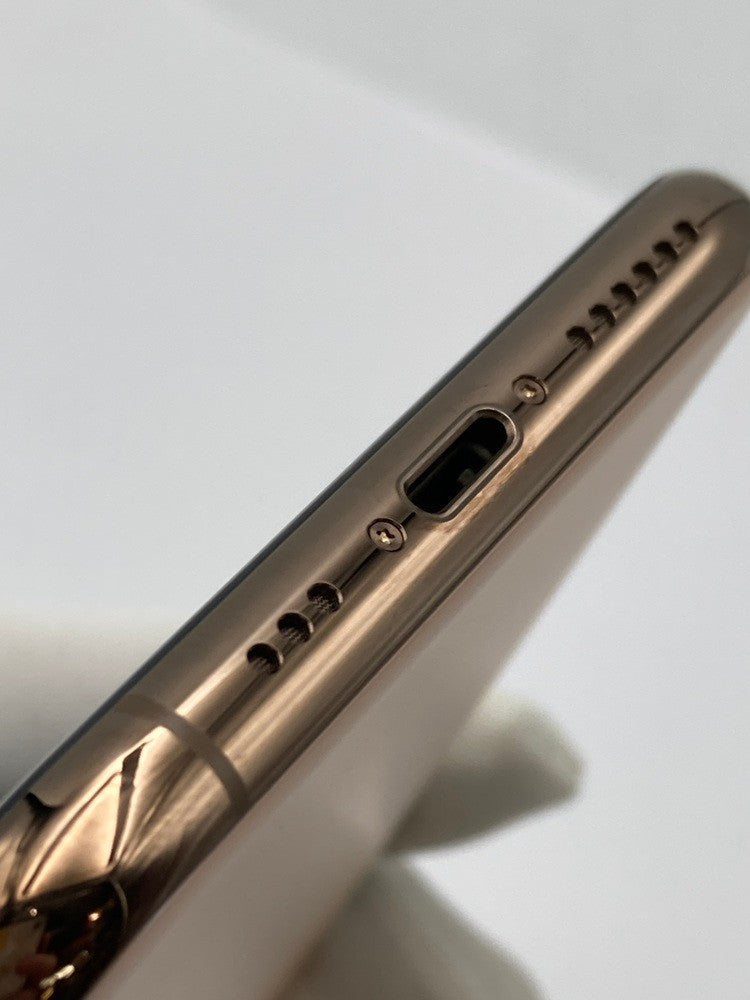 apple iPhone 11 Pro 64GB ゴールド docomo 【SIMロック解除済】 MWC52J/A 中古 D4