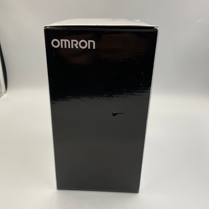 オムロン 上腕式血圧計 HCR-7602T OMRON デジタル ブルートゥース Bluetooth 認証番号:301AABZX00021000 中古 R1