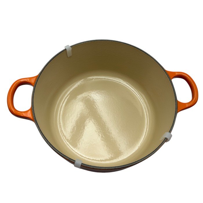 未使用品 LE CREUSET ルクルーゼ ココット ロンド 22cm TRA COC RD 22 両手鍋 ボルカニック 調理器具 オレンジ キッチンツール 3.3L 中古 W4