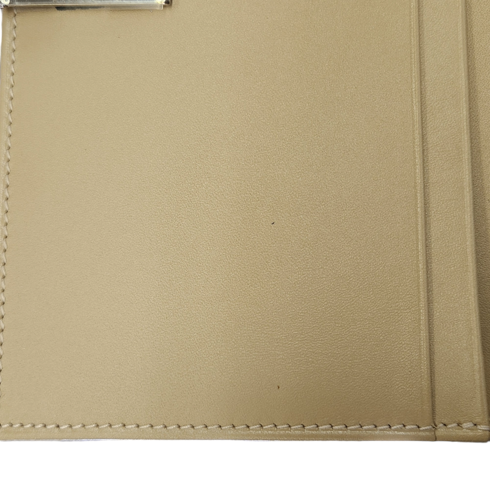 BVLGARI ブルガリ 長財布 ユニセックス 2つ折り ロゴクリップ レザー ベージュ 中古 T1