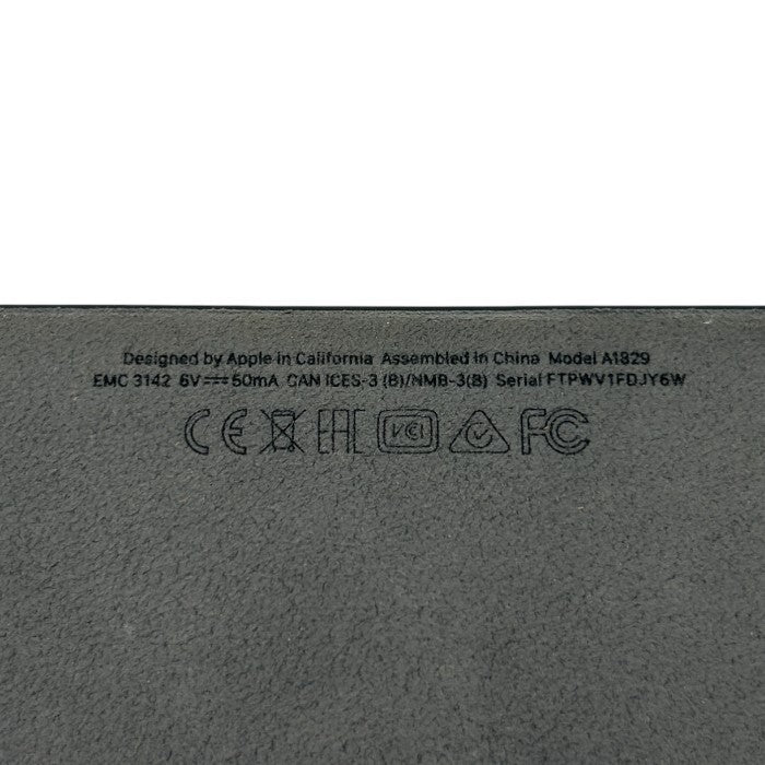 Apple アップル Smart Keyboard 10.2インチ ipad 10.5インチ iPad Pro用 MPTL2J/A (A1829) キーボード 持ち運び アイパッド 中古 W1