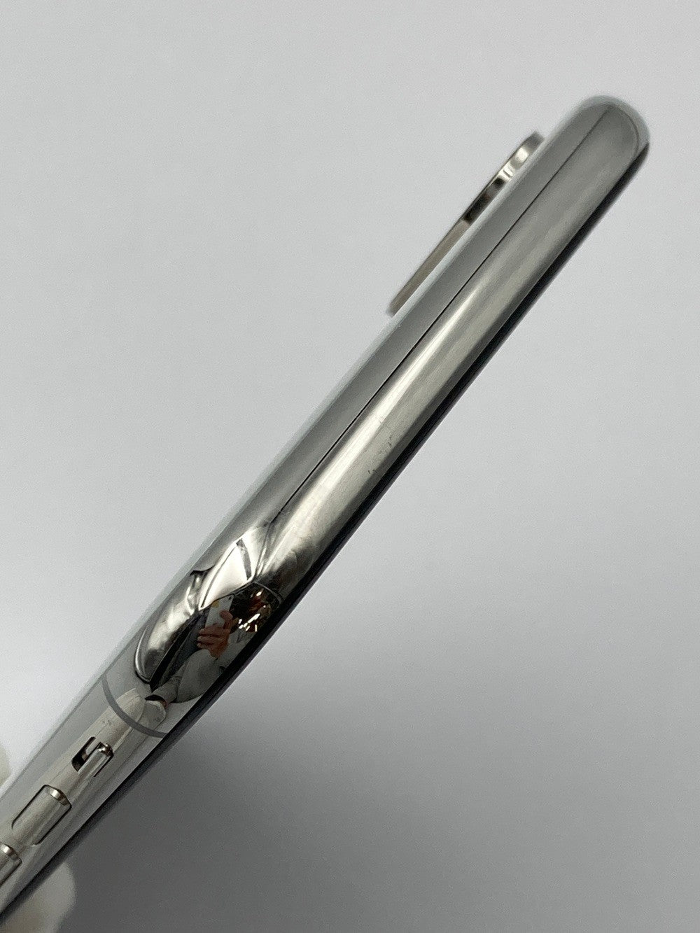 apple iPhone X 64GB シルバー au SIMロック解除済 MQAY2J/A 中古 D4