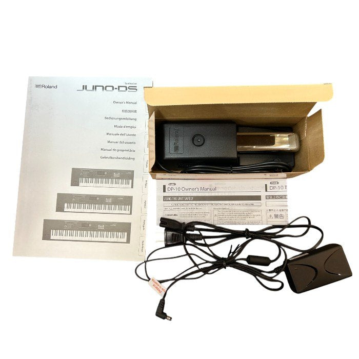 Roland ローランド 61鍵 シンセサイザー JUNO-DS61 楽器 スタンド付 椅子付 ダンパーペダル DP-10 中古 W4