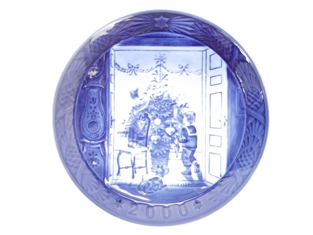 ロイヤルコペンハーゲン イヤープレート 2000 中古 ROYAL COPENHAGEN 「Trimming the Tree」