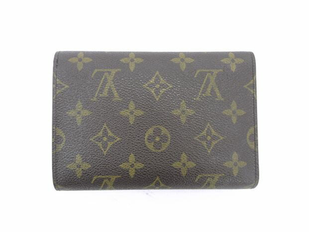 LOUIS VUITTON/ルイヴィトン モノグラム ポルトトレゾール エテュイ パピエ 三つ折り財布中古 充実の収納で実用的な三つ折り財布です☆