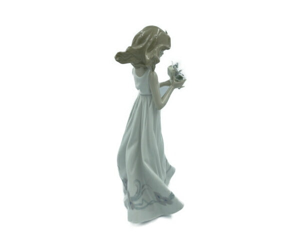 LLADRO 私の宝物 フィギュリン 中古 リヤドロ 置物 フィギュア 磁器 女性 インテリア おしゃれ 蝶