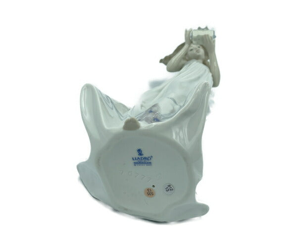 LLADRO 私の宝物 フィギュリン 中古 リヤドロ 置物 フィギュア 磁器 女性 インテリア おしゃれ 蝶