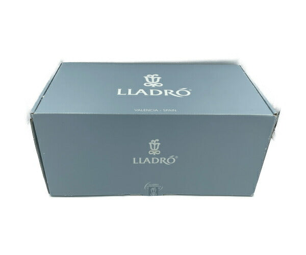 LLADRO 私の宝物 フィギュリン 中古 リヤドロ 置物 フィギュア 磁器 女性 インテリア おしゃれ 蝶