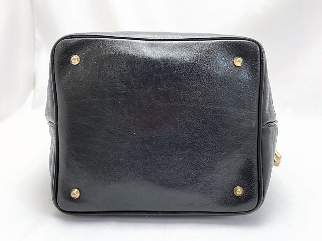BALLY バリー レザー 巾着 ショルダーバッグ 中古 ブラック 黒 ブランド 鞄 レディース おしゃれ