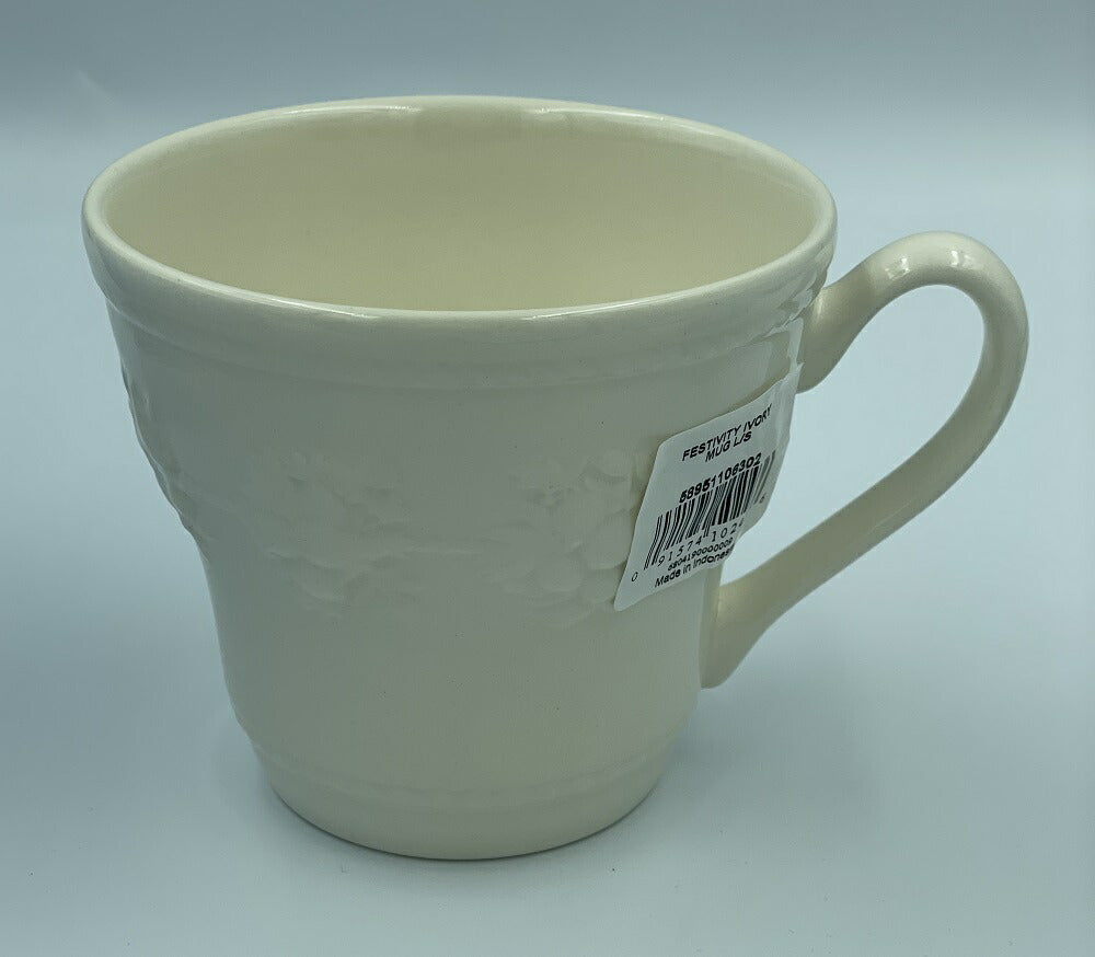 未使用品 Wedgwood フェスティビティ ペア マグカップ 中古 ウェッジウッド コップ 洋食器 アイボリー ブルー ブランド