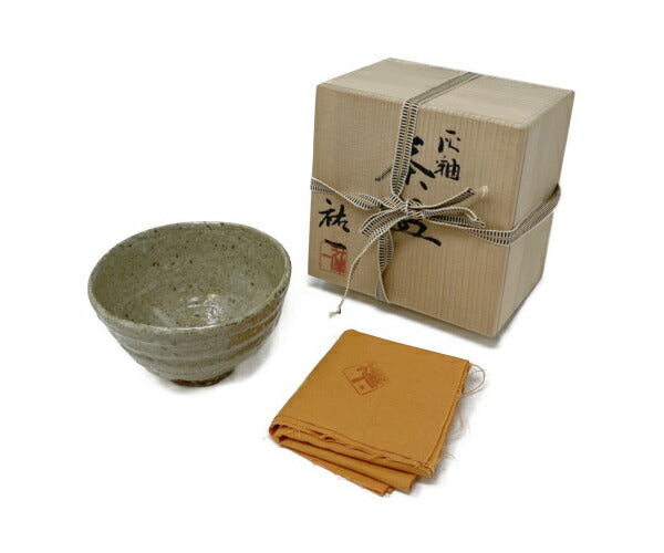 未使用品 猪飼 祐一 灰釉 茶碗 中古 作家 和食器 茶道 お茶 抹茶 陶器 丼 鉢 おしゃれ 和風