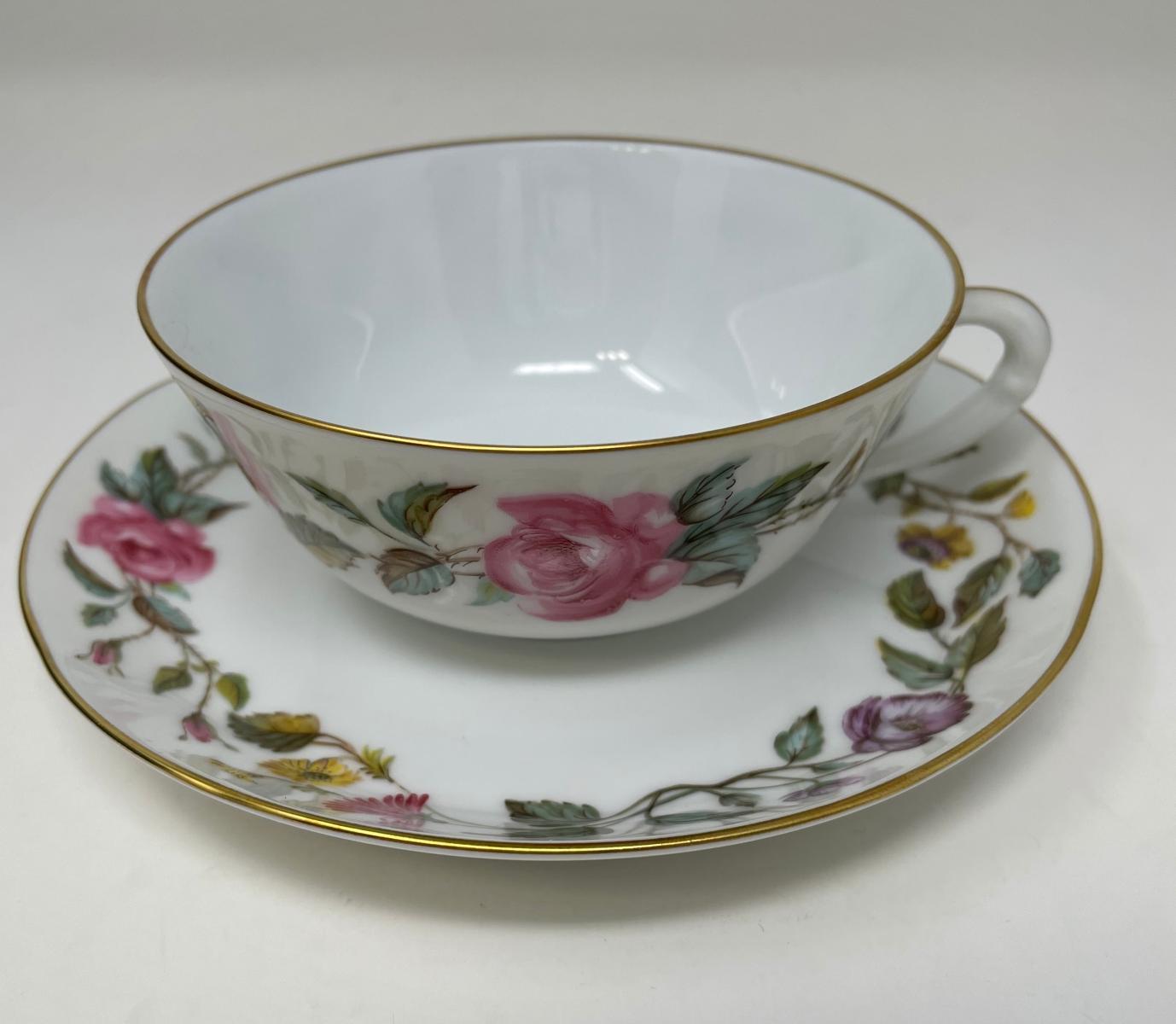 ROYALE LIMOGES フローラリー カップ&ソーサー 2客 中古 ロワイヤル リモージュ ティー 紅茶 洋食器 ブランド 花