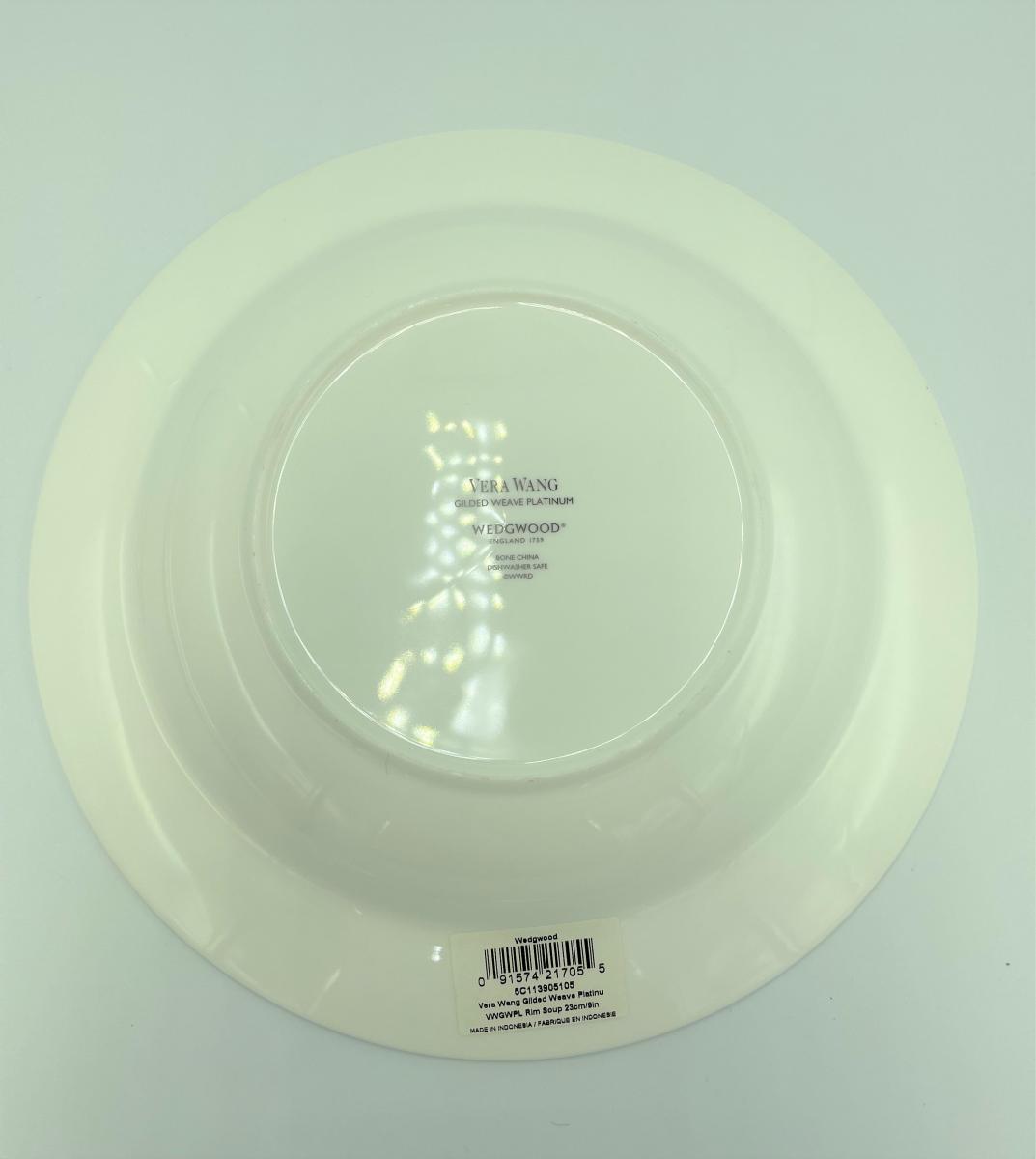 未使用品 Wedgwood ヴェラ・ウォン ギルデッドウェーブ プレート ペア 中古 ウェッジウッド 23 皿 ブランド 洋食器 プラチナ スープ