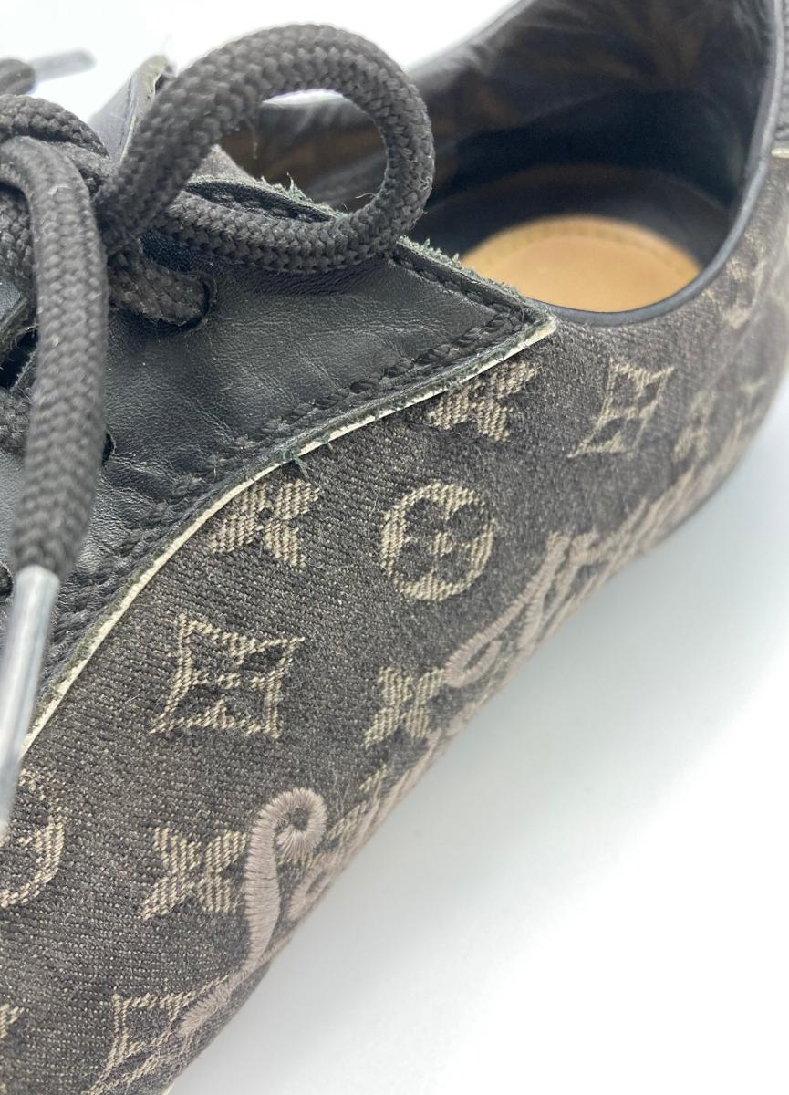 LOUIS VUITTON モノグラム デニムスニーカー 36(約22.5cm) ブラック 中古 ルイヴィトン レディース 刺繍 ローカット