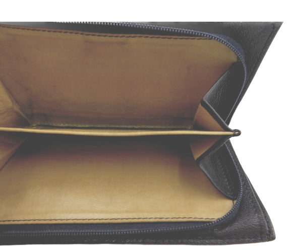 BOTTEGA VENETA/ボッテガヴェネタ イントレチャート レザー 二つ折り長財布 中古 1