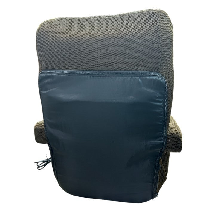 ツカモトエイム マッサージ座椅 スイッチチェア プレミアム8 肘掛け付き AIM-126 医療機器認証番号：225AGBZX00061A07 マッサージチェア 家電 腰 ヒーター付 背中 脚 肩 お尻 中古 W4