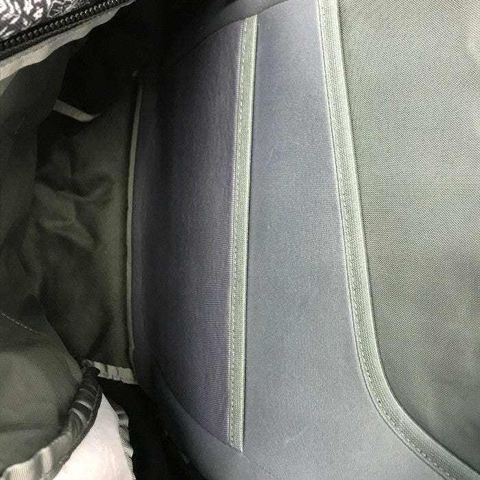 THE NORTH FACE ザノースフェイス ホットショット バックパック ユニセックス ペイズリー柄 HOT SHOT リュック グレー/ブラック NM72006 中古 T1