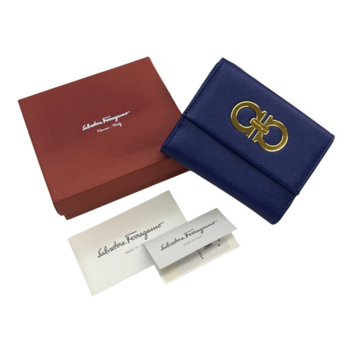 Salvatore Ferragamo フェラガモ 財布 レディース 二つ折り ダブルホック レザー ガンチーニ コンパクトウォレット ゴールド金具 ブルー 中古 T1