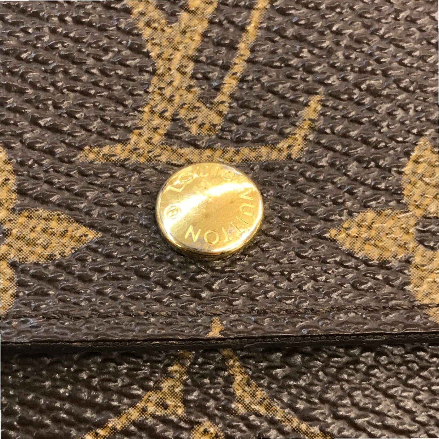 LOUIS VUITTON ルイヴィトン モノグラム ポルトモネ プラ コインケース ユニセックス ボタン開閉 小銭入れ ブラウン M61930 中古 T1