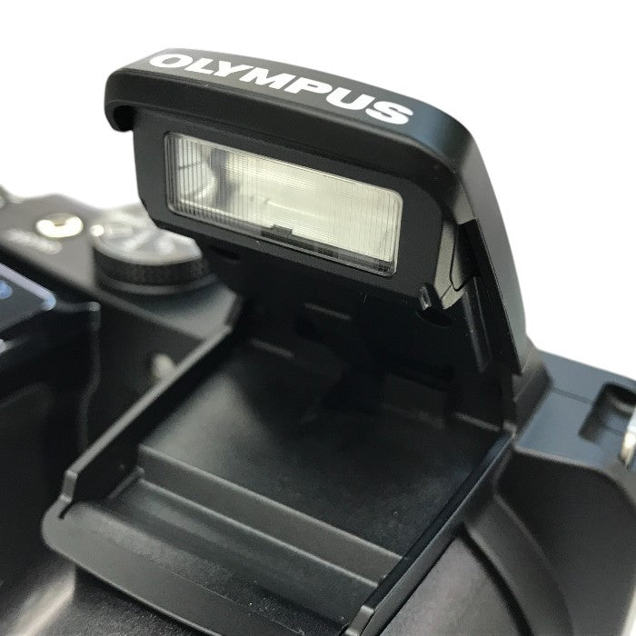 OLYMPUS オリンパス STYLUS デジタルカメラ ブラック 光学40倍ズーム 高倍率 広角22.4mm SP-820UZ BLK 中古 T1