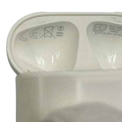 Apple AirPods with Charging Case A2032 A2031 A1602 第2世代 アップル エアポッツ イヤホン ワイヤレス Bluetooth 中古 W1