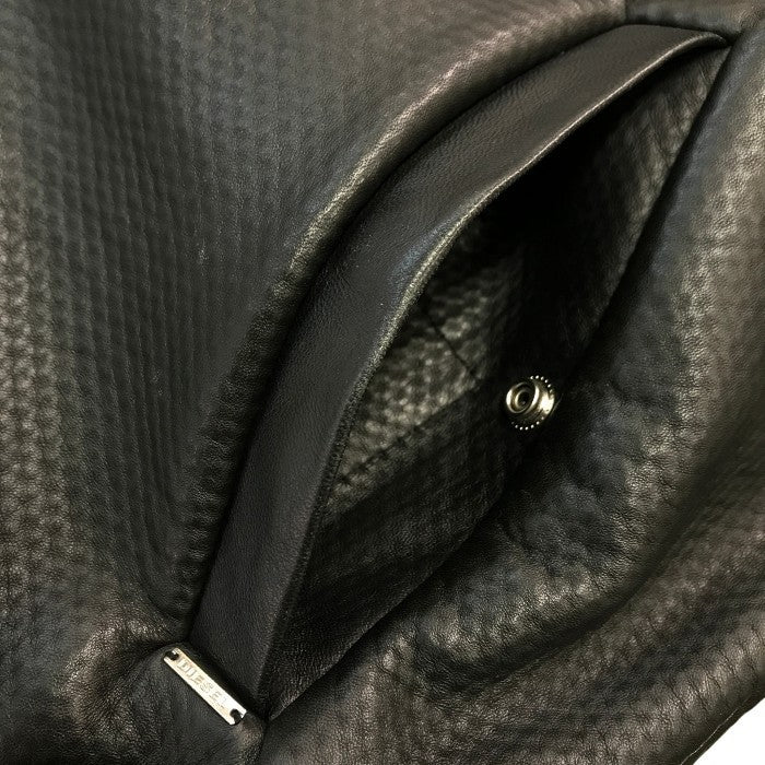 DIESEL ディーゼル レザーパーカー メンズ シープスキン 羊革 フルジップ ジャケット エンボス加工 フード ブラック Mサイズ 中古 T1