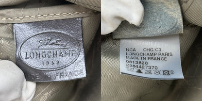 LONG CHAMP ロンシャン ショルダーバッグ 鞄 肩掛け 斜め掛け カーキ レザーロゴ レディース ナイロン 中古 W４