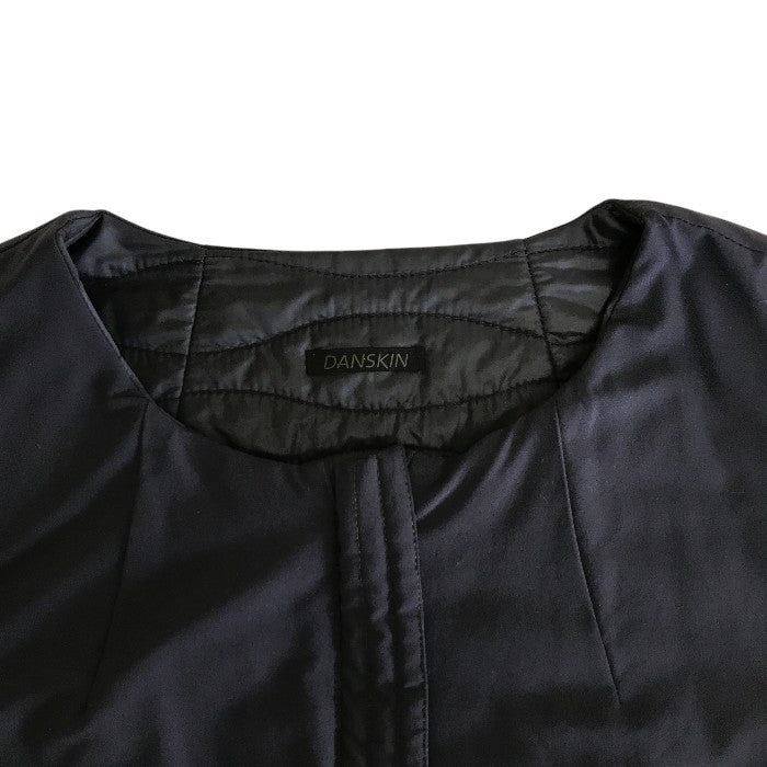 DANSKIN ダンスキン リバーシブル 中綿ライトジャケット ネイビー L アウター 秋 冬 レディース 中古 W1