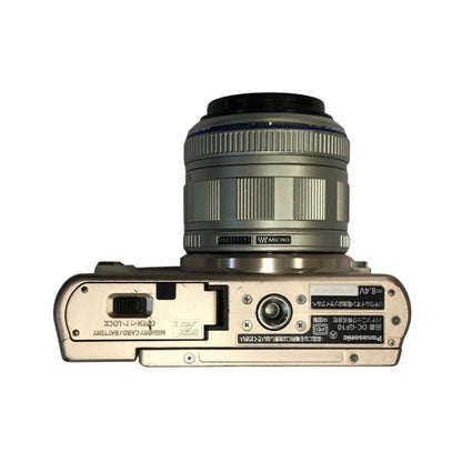 Panasonic パナソニック LUMIX デジタル一眼レフ カメラ ボディ ホワイト コンパクト 自分撮り microSD DC-GF10 中古 T1