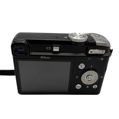 Nikon デジタルカメラ COOLPIX クールピクス P60 ブラック COOLPIXSP60 ニコン デジカメ 単三電池駆動 コンパクト 中古 W４