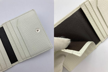 YOSHINA よしな コンパクト二つ折り財布 中古 D4