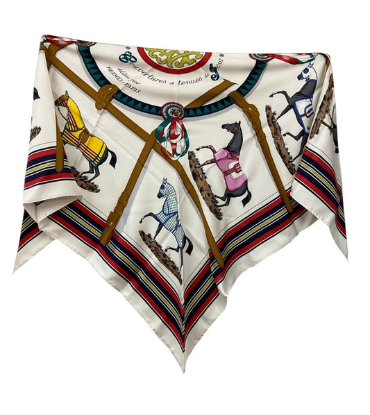 HERMES エルメス トライアングルジェアン Couvertures et tenues de Jour スカーフ 中古 D4