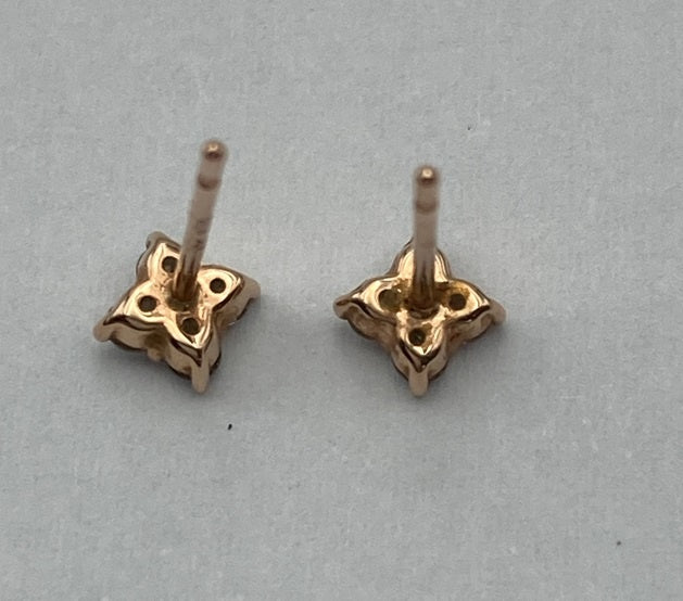 4℃ ヨンドシー K10PG キュービックジルコニア フラワーモチーフ ピアス 中古 D4