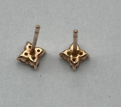 4℃ ヨンドシー K10PG キュービックジルコニア フラワーモチーフ ピアス 中古 D4