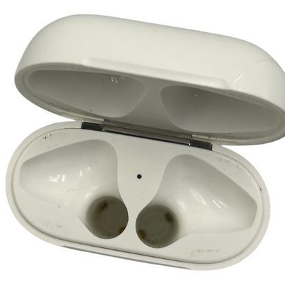 Apple AirPods with Charging Case A2032 A2031 A1602 第2世代 アップル エアポッツ イヤホン ワイヤレス Bluetooth 中古 W1