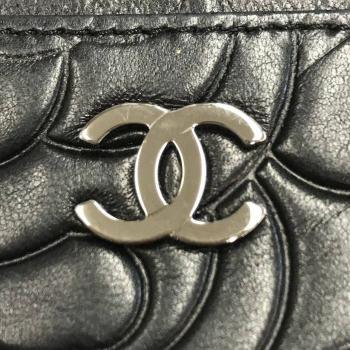 CHANEL シャネル カメリア カードケース レディース レザー エンボス ココマーク シルバー金具 ブラック 中古 T1