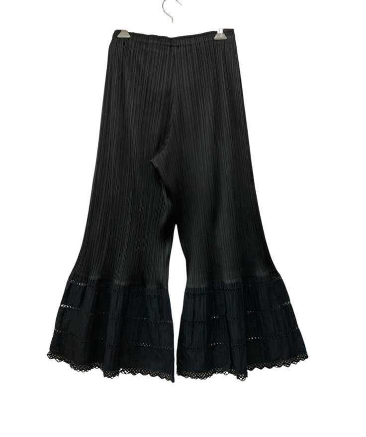 PLEATS PLEASE プリーツプリーズ イッセイミヤケ フレアパンツ サイズ3 レディース 中古 D4