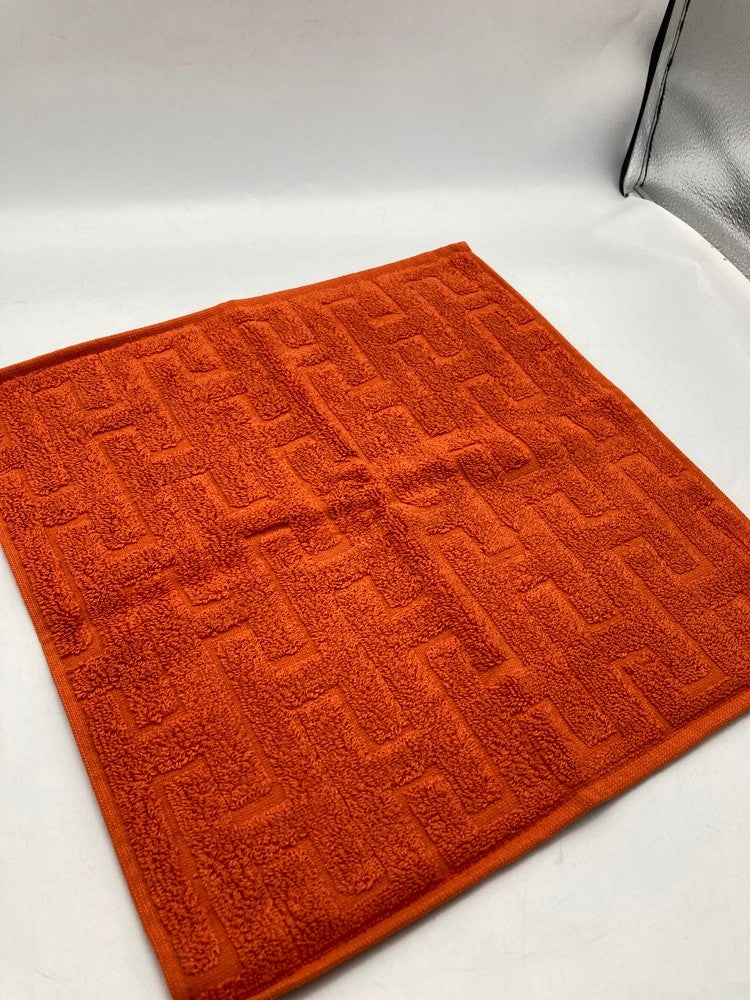 HERMES エルメス カレ・タオル ステアーズ ハンドタオル 中古 D4