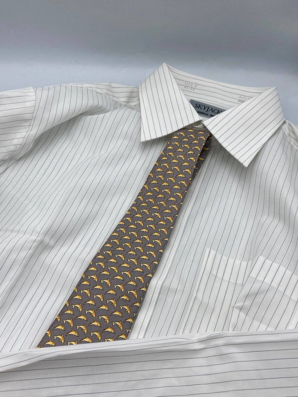 dunhill ダンヒル イルカ柄 ネクタイ シルク 中古 D4