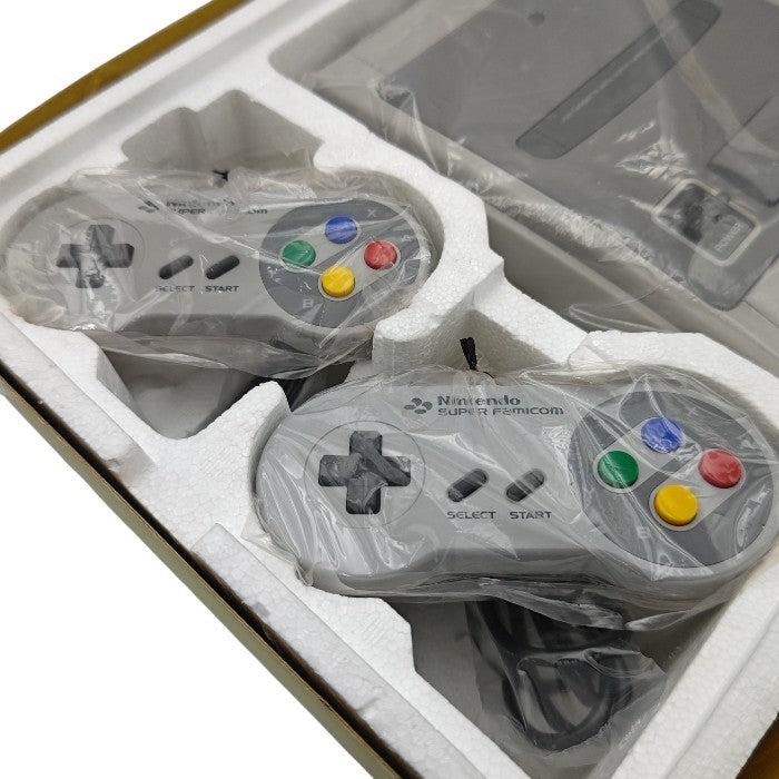 【未使用品】 Nintendo 任天堂 スーパーファミコン SHVC-001 中古 H4