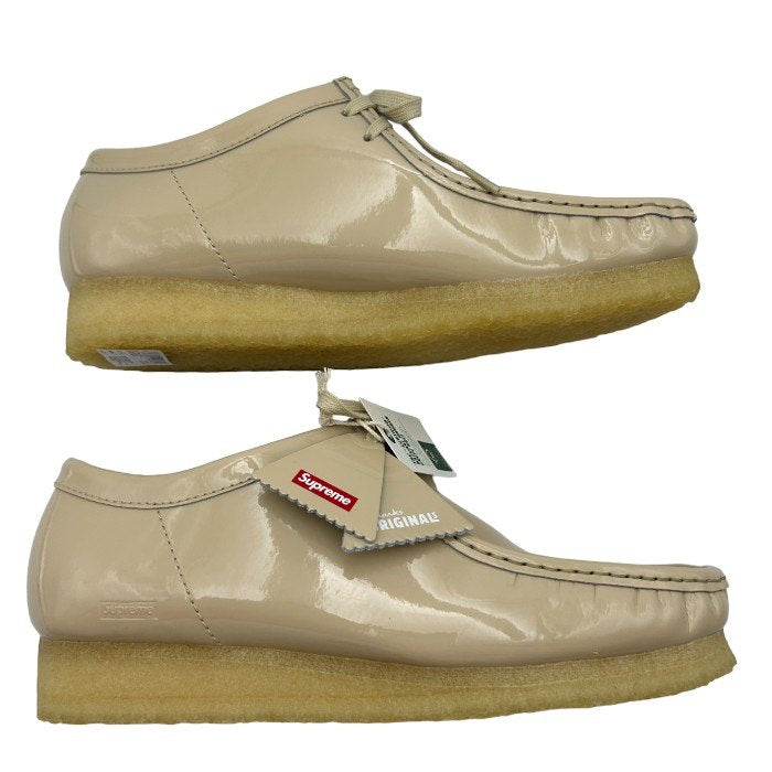 未使用品 Supreme × Clarks シュプリーム × クラークス パテントレザー ワラビー ベージュ UK9 (27cm) ブーツ 靴 シューズ コラボ メンズ 中古 W４